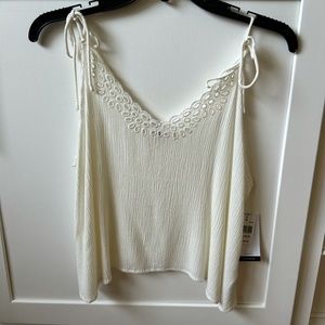 BRAND NEW: Rip Curl, shear, breeze, white top.   Size: XS